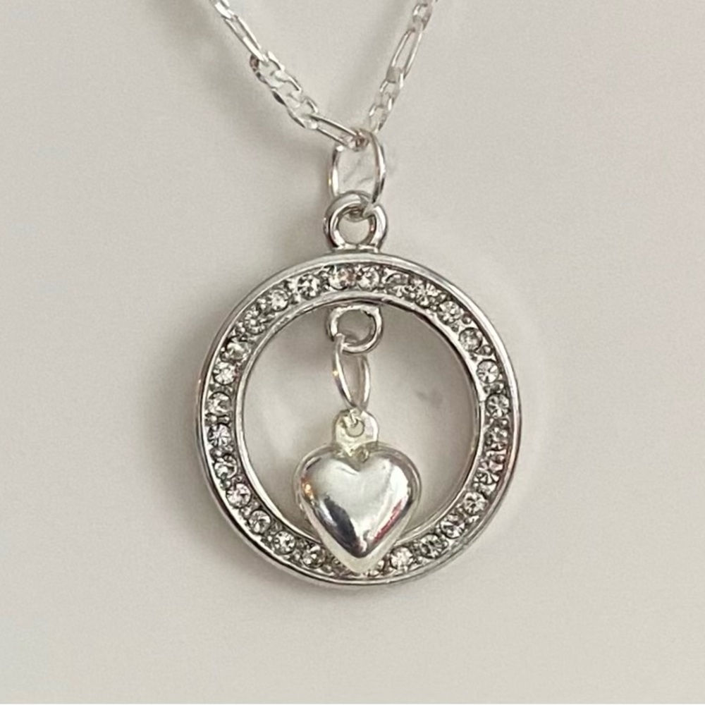 NEW** 925 sterling silver chain with heart and circle charm